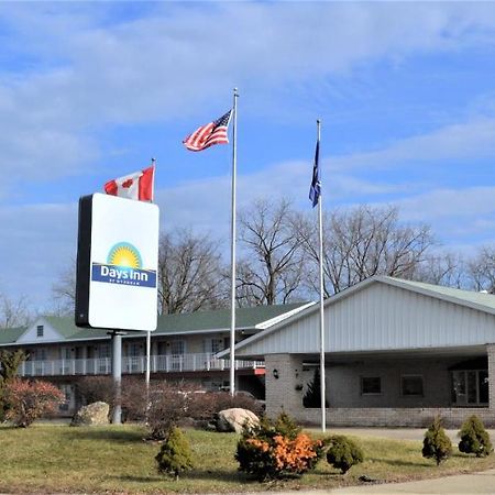 Days Inn By Wyndham Whitmore Lake Экстерьер фото